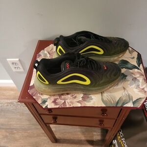 Nike Air Max 720 Retro Future Sneakers